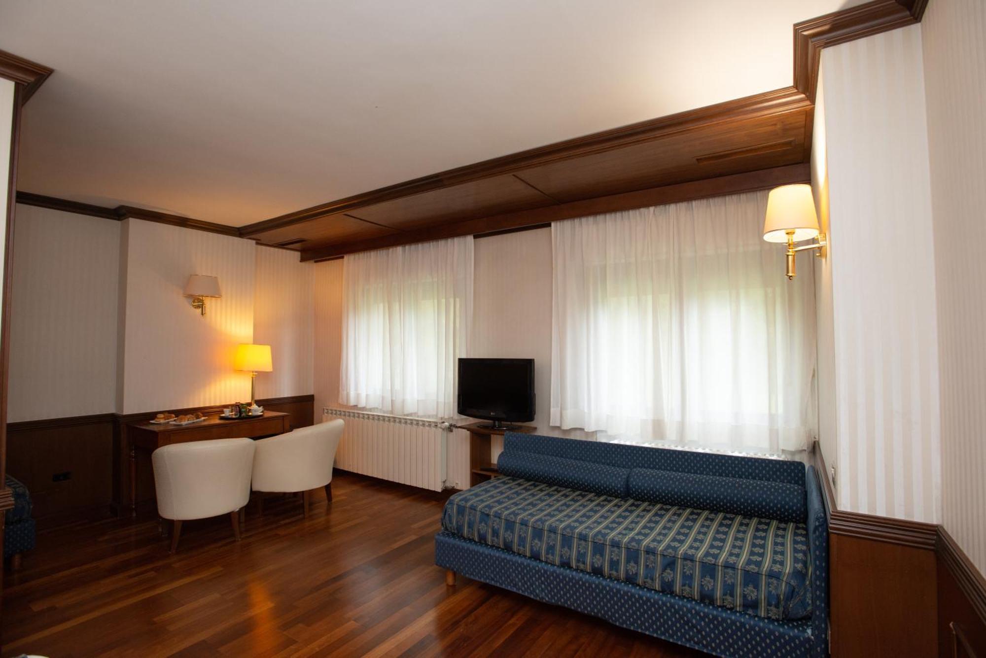 Hotel Corona & Spa Pescasseroli Eksteriør billede