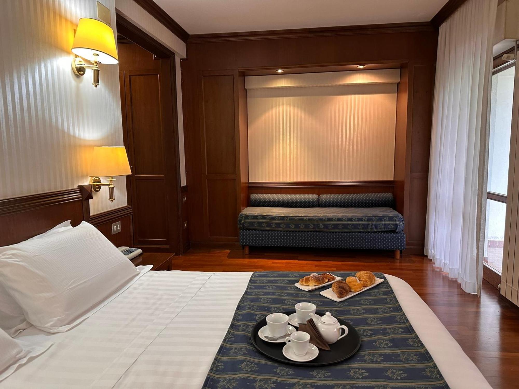Hotel Corona & Spa Pescasseroli Eksteriør billede