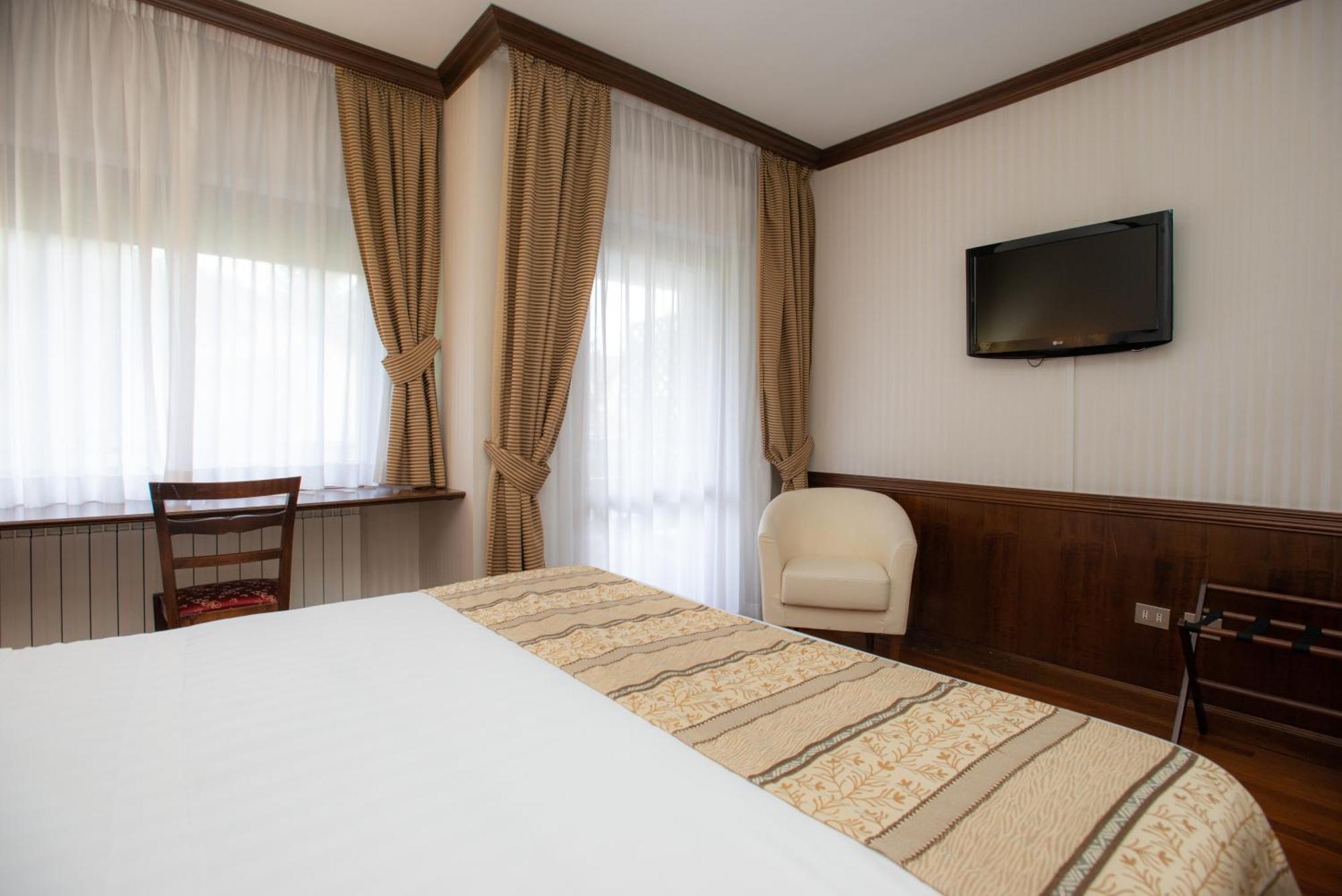 Hotel Corona & Spa Pescasseroli Eksteriør billede