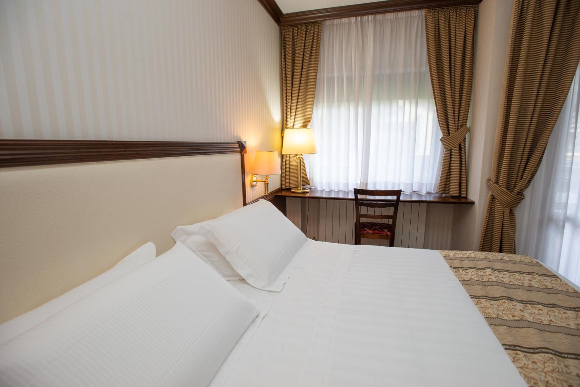 Hotel Corona & Spa Pescasseroli Eksteriør billede